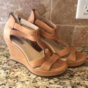 Nisolo tan wedges